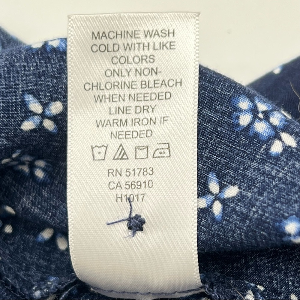 Maurices Navy Floral Print Button Down Shirt w/Open Lattice on Sleeves-Size EX - Picture 11 of 11